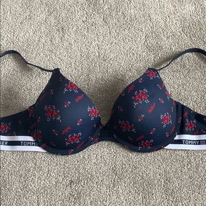 Tommy Hilfiger cup bra